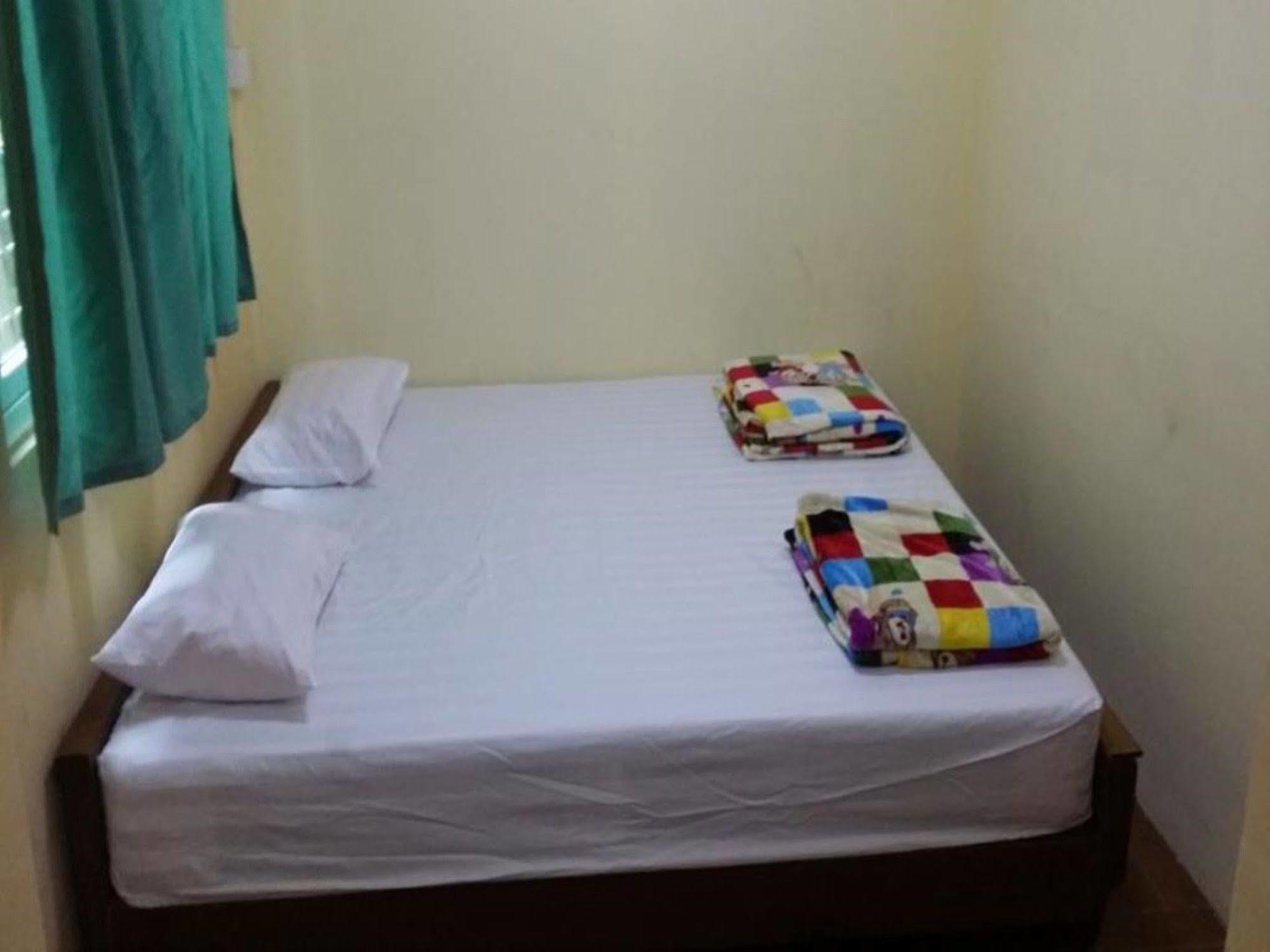 T Venus Hostel Yangon Ngoại thất bức ảnh