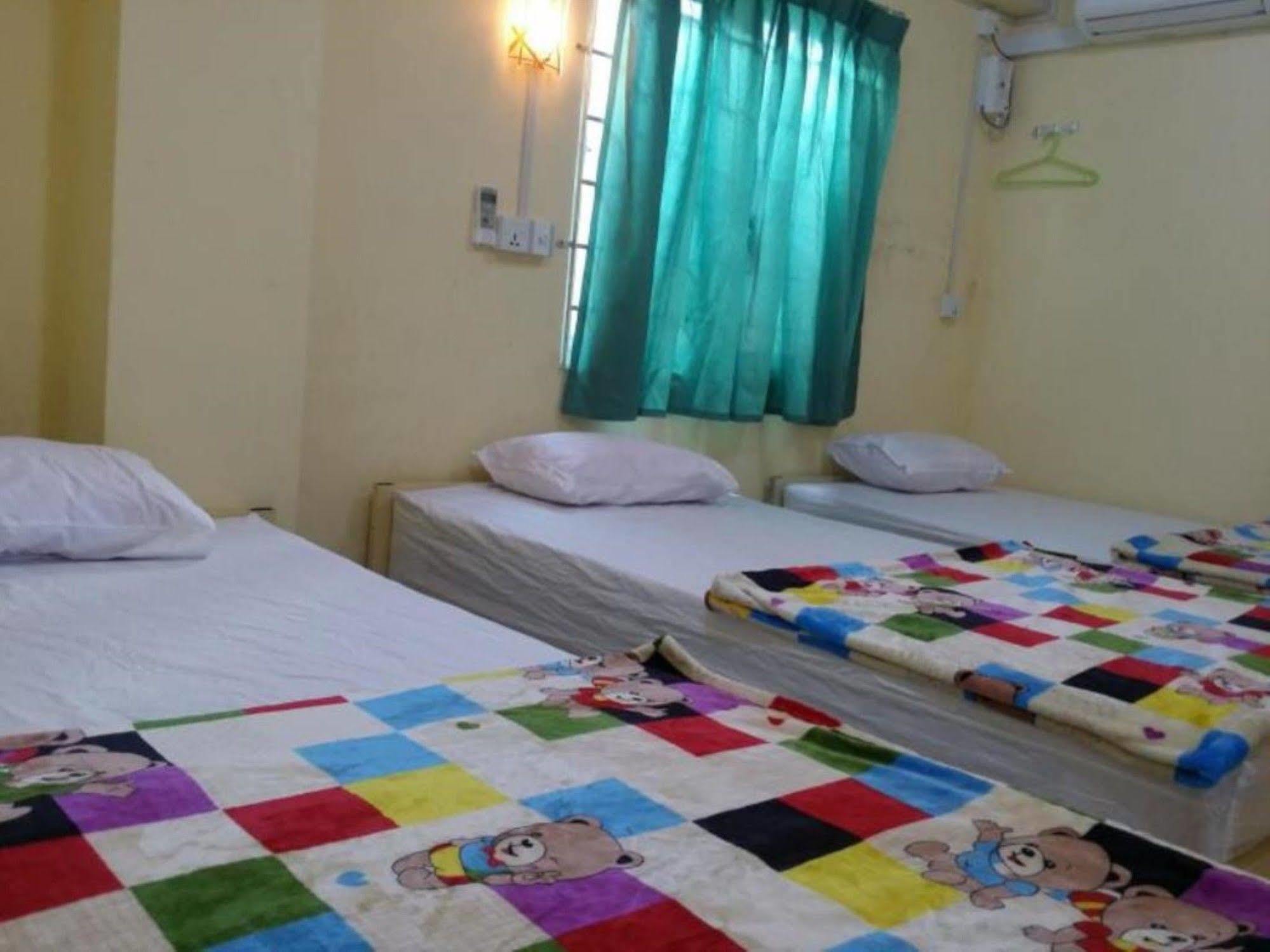 T Venus Hostel Yangon Ngoại thất bức ảnh